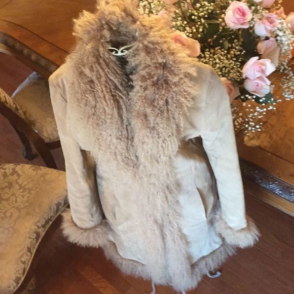 Adler Collection Mongolian Goat ๐ and Suede coat - Picture 2 of 8